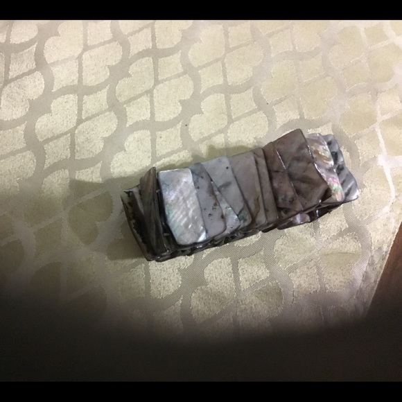 Shell Bracelet - Picture 2 of 5